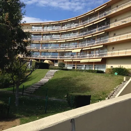 Studio Avenue Saint-hubert *